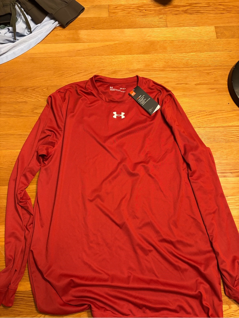 Under Armour Men's Red Long Sleeve Crew Performance Tee